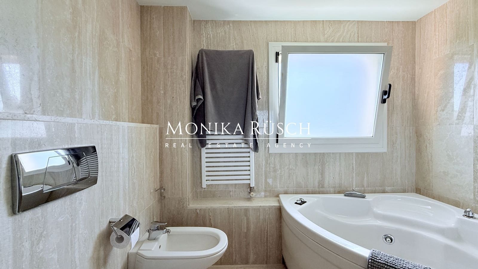 6 Zimmer Villa zu verkaufen in Barcelona Stadt mit Pool Garage - 2.300.000 € (Ref: 9919318)
