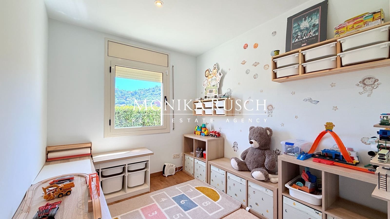 6 Zimmer Villa zu verkaufen in Barcelona Stadt mit Pool Garage - 2.300.000 € (Ref: 9919318)