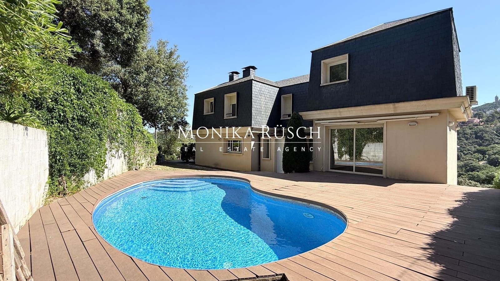 6 Zimmer Villa zu verkaufen in Barcelona Stadt mit Pool Garage - 2.300.000 € (Ref: 9919318)
