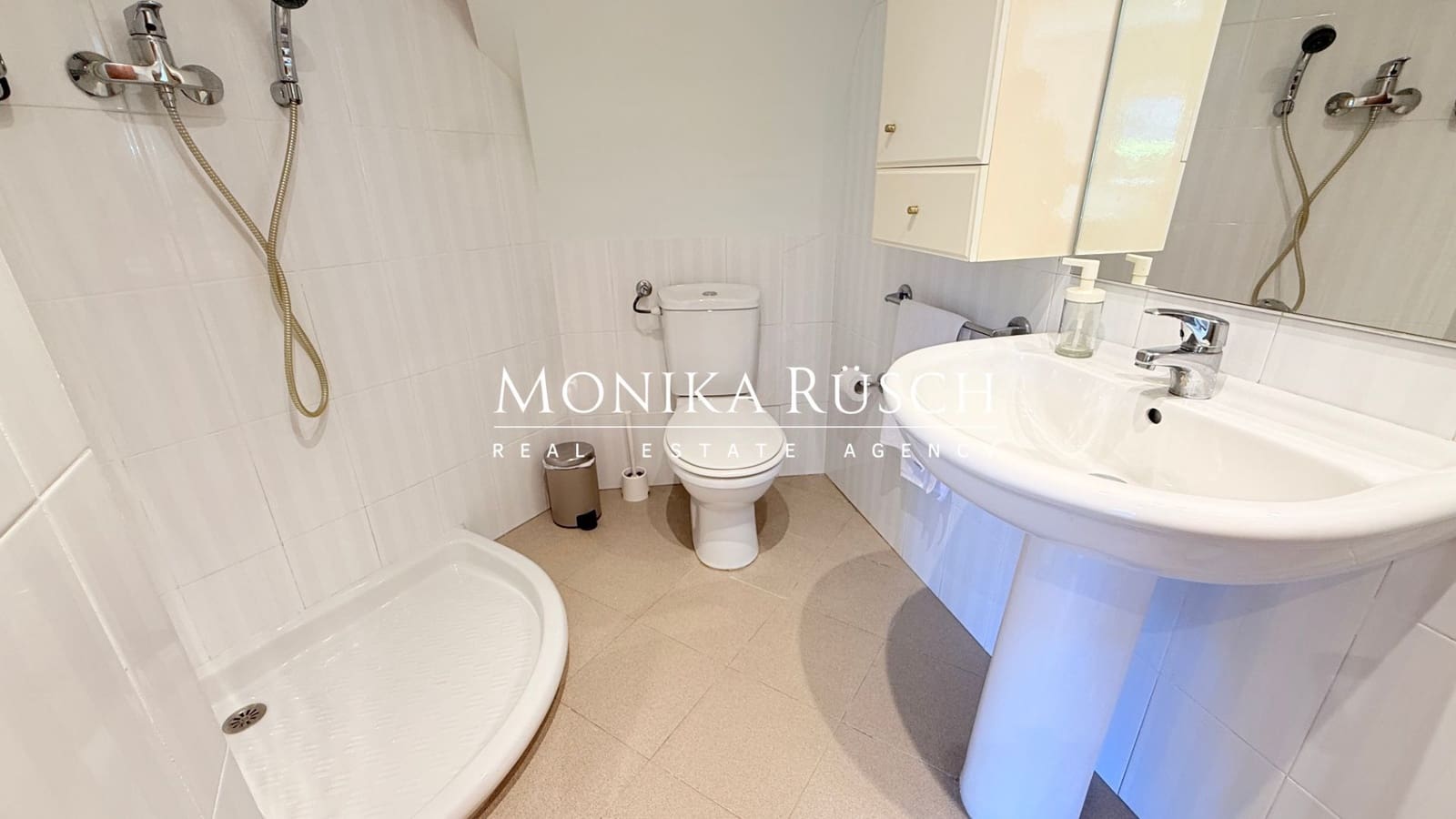 6 soveværelse Villa til leje i Barcelona by med swimmingpool garage - € 5.500 (Ref: 9946948)