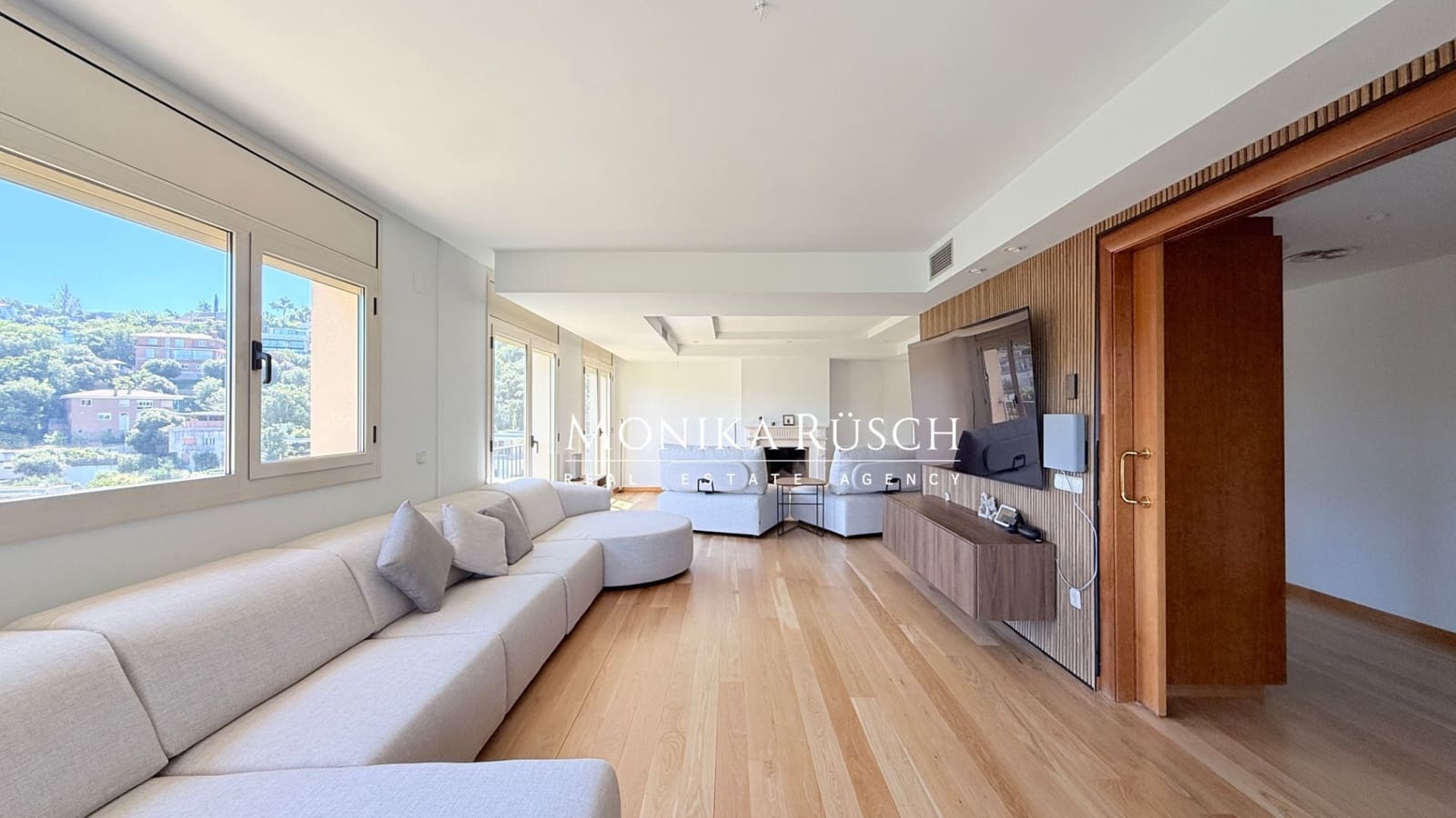 6 soveværelse Villa til leje i Barcelona by med swimmingpool garage - € 5.500 (Ref: 9946948)