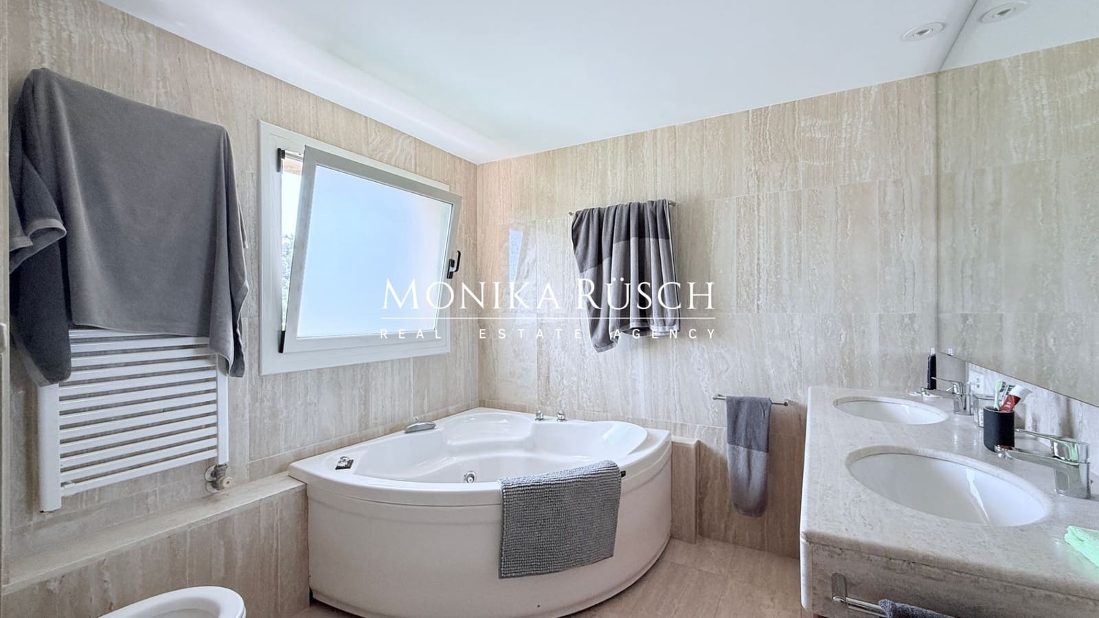 6 soveværelse Villa til leje i Barcelona by med swimmingpool garage - € 5.500 (Ref: 9946948)
