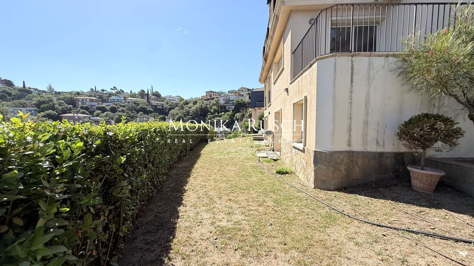 6 soveværelse Villa til leje i Barcelona by med swimmingpool garage - € 5.500 (Ref: 9946948)