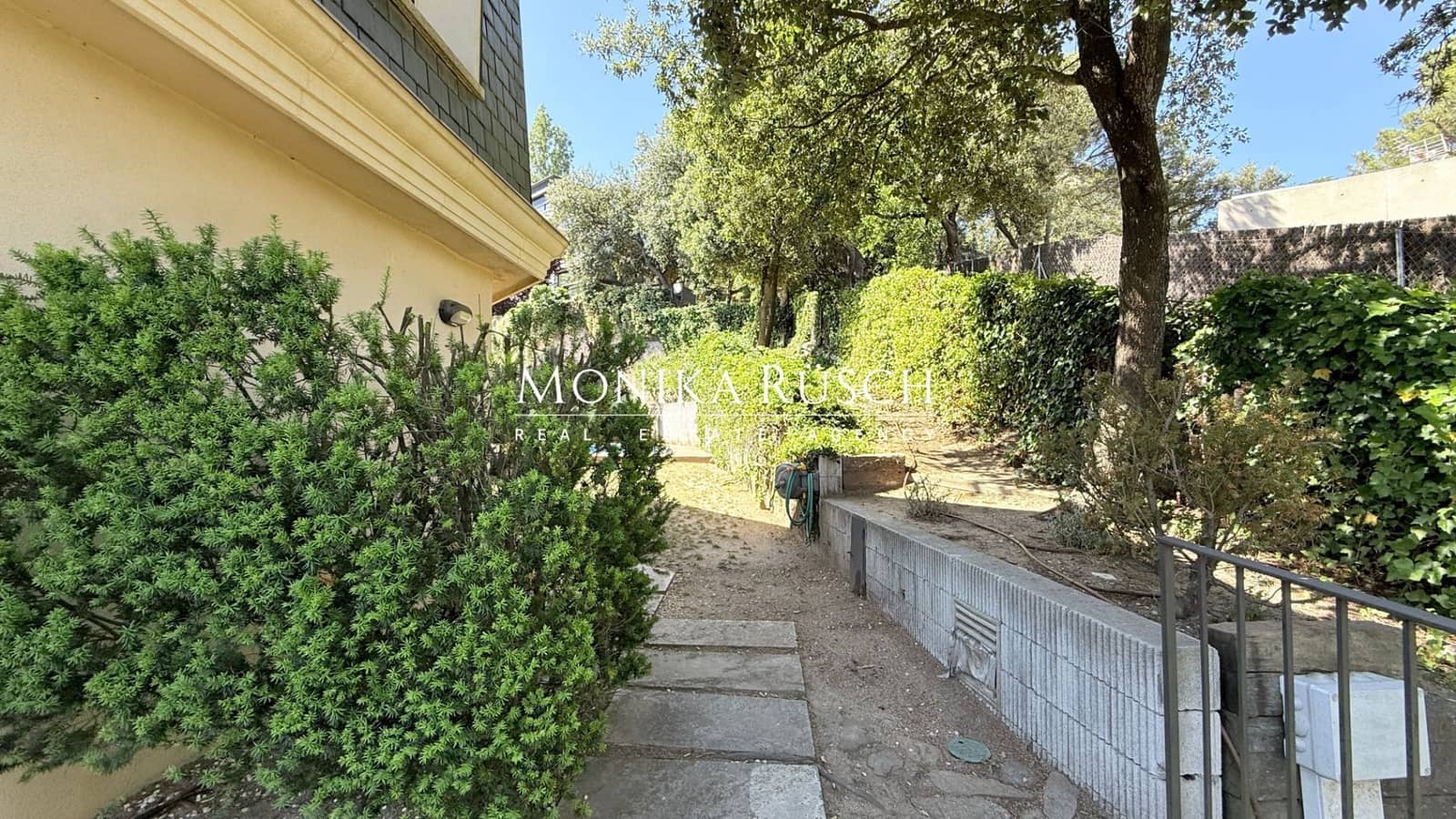 6 soveværelse Villa til leje i Barcelona by med swimmingpool garage - € 5.500 (Ref: 9946948)
