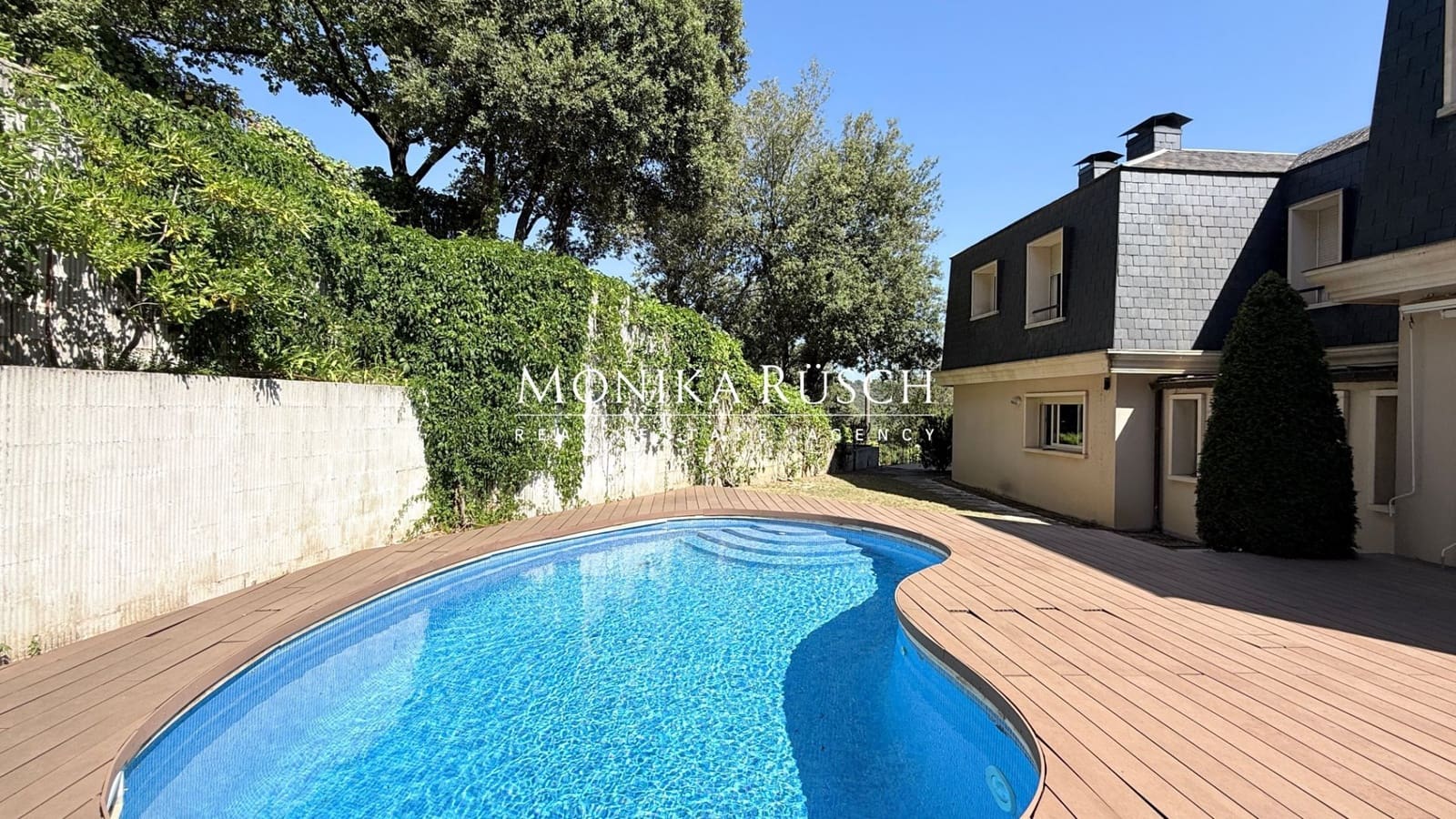 6 soveværelse Villa til leje i Barcelona by med swimmingpool garage - € 5.500 (Ref: 9946948)
