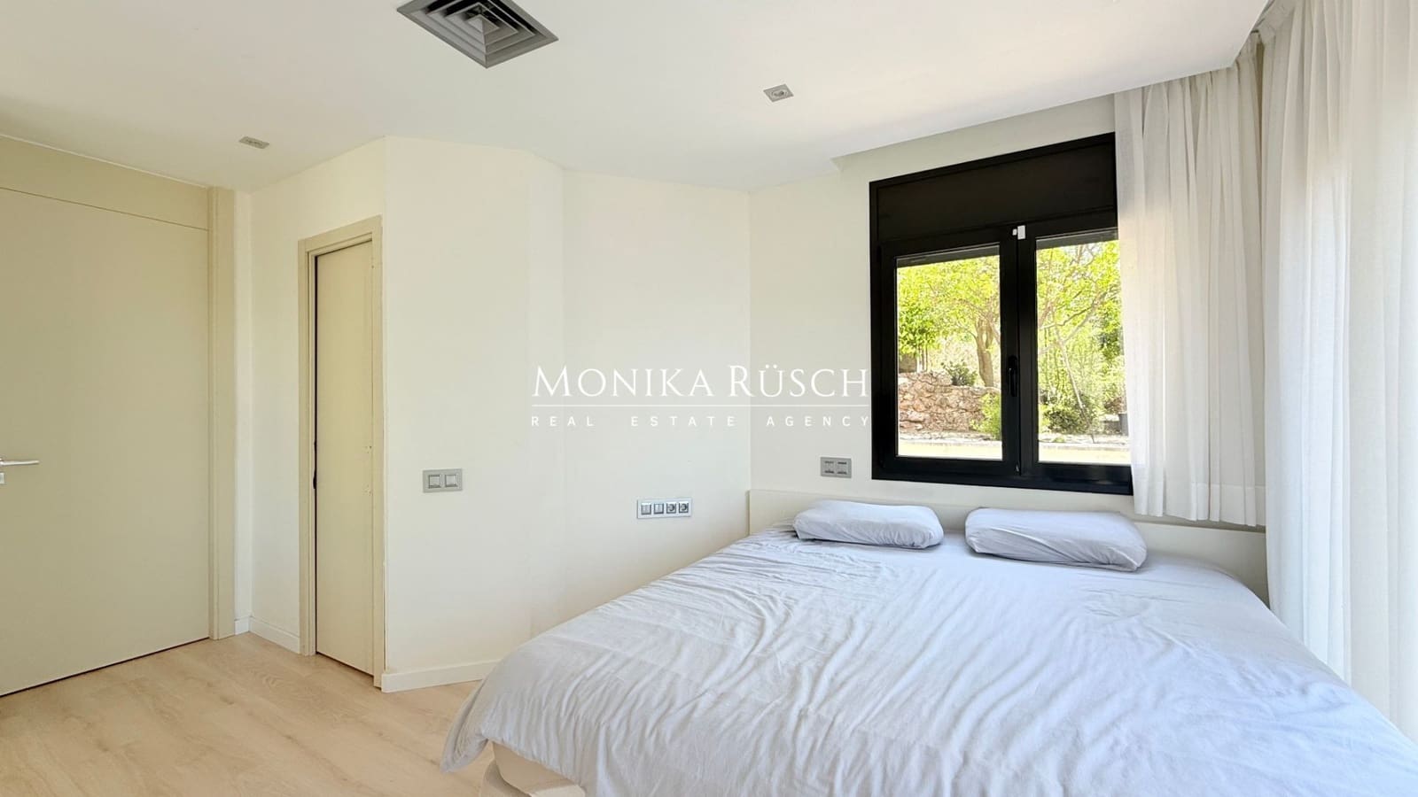 7 sypialnia Willa na sprzedaż w Sitges z basenem garażem - 2 750 000 € (Ref: 9956732)