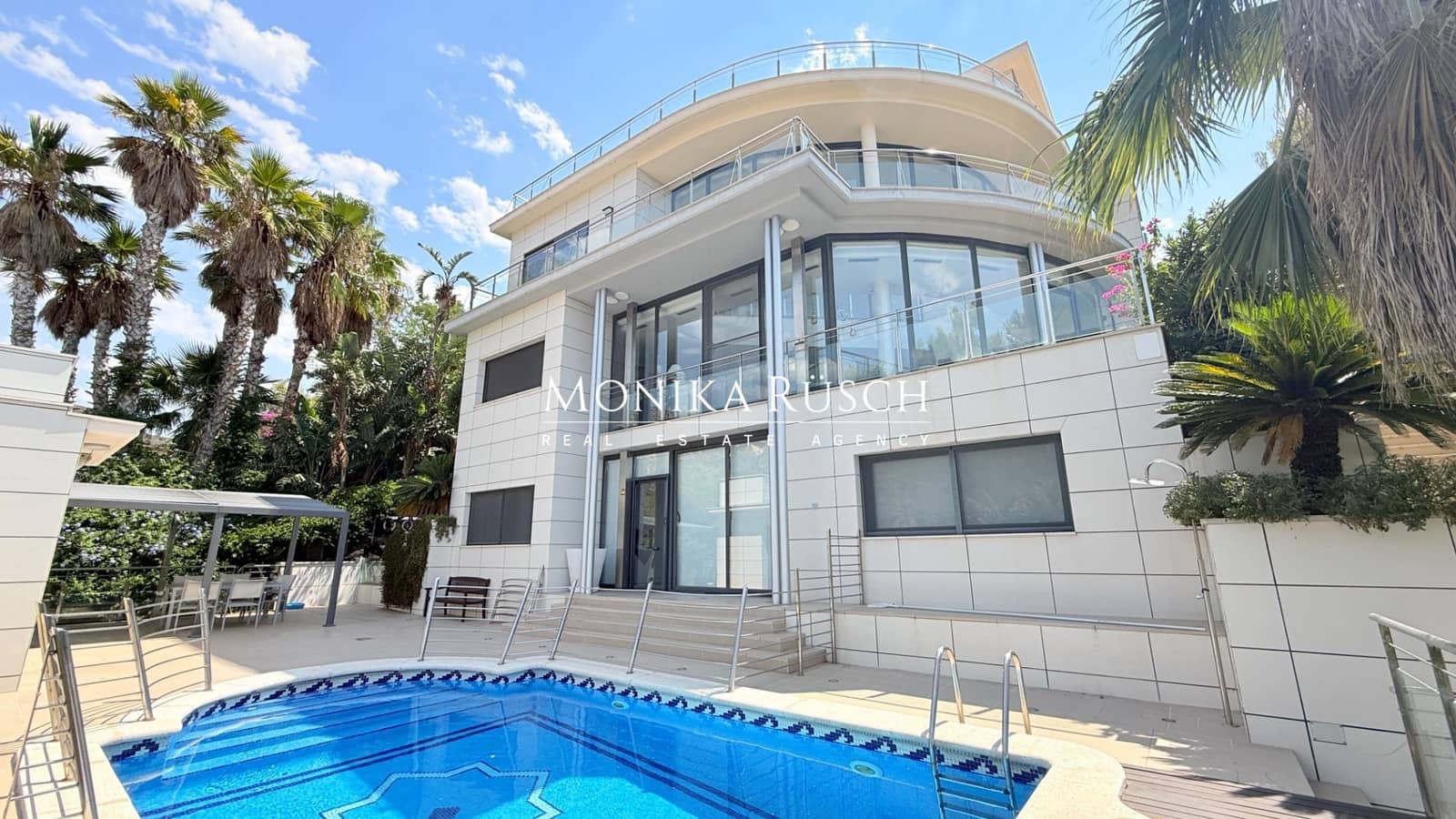 7 sypialnia Willa na sprzedaż w Sitges z basenem garażem - 2 750 000 € (Ref: 9956732)