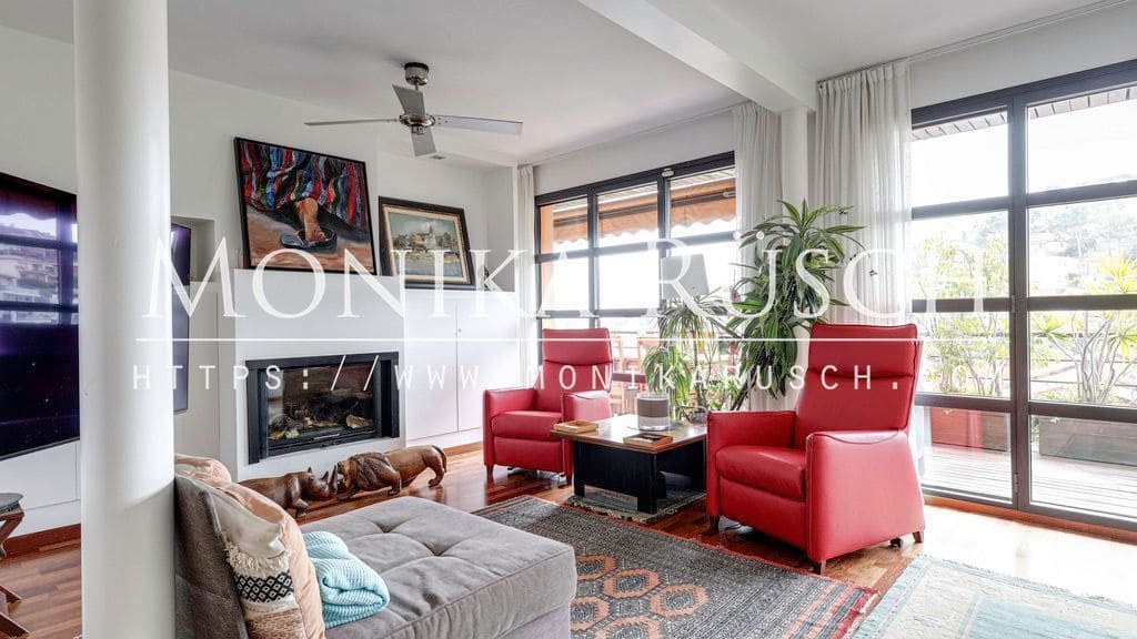 Chalet de 5 habitaciones en Castelldefels en venta con garaje - 1.390.000 € (Ref: 9961950)