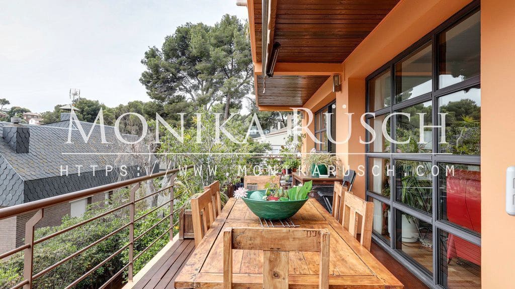 Chalet de 5 habitaciones en Castelldefels en venta con garaje - 1.390.000 € (Ref: 9961950)