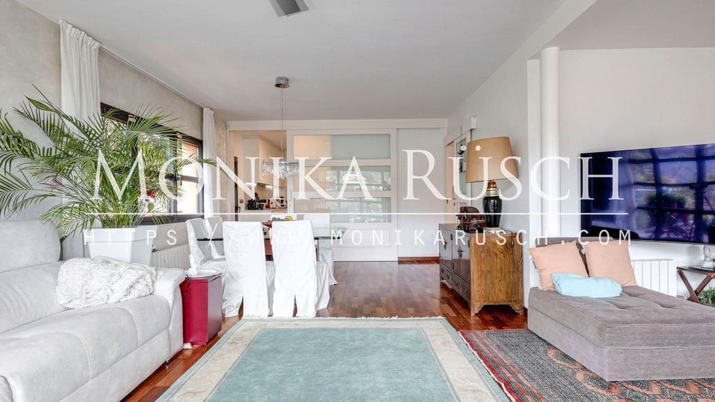 Chalet de 5 habitaciones en Castelldefels en venta con garaje - 1.390.000 € (Ref: 9961950)