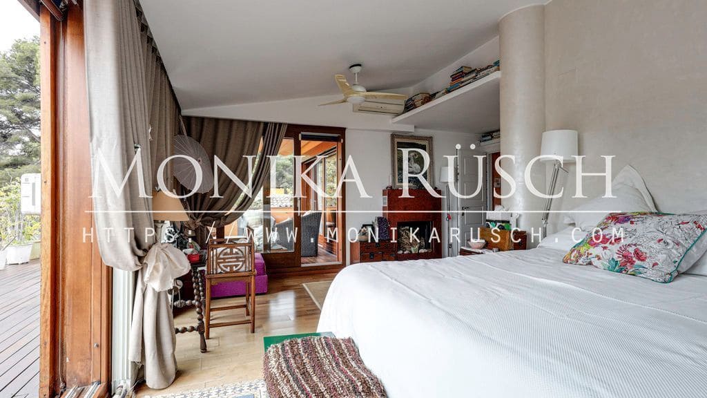 Chalet de 5 habitaciones en Castelldefels en venta con garaje - 1.390.000 € (Ref: 9961950)