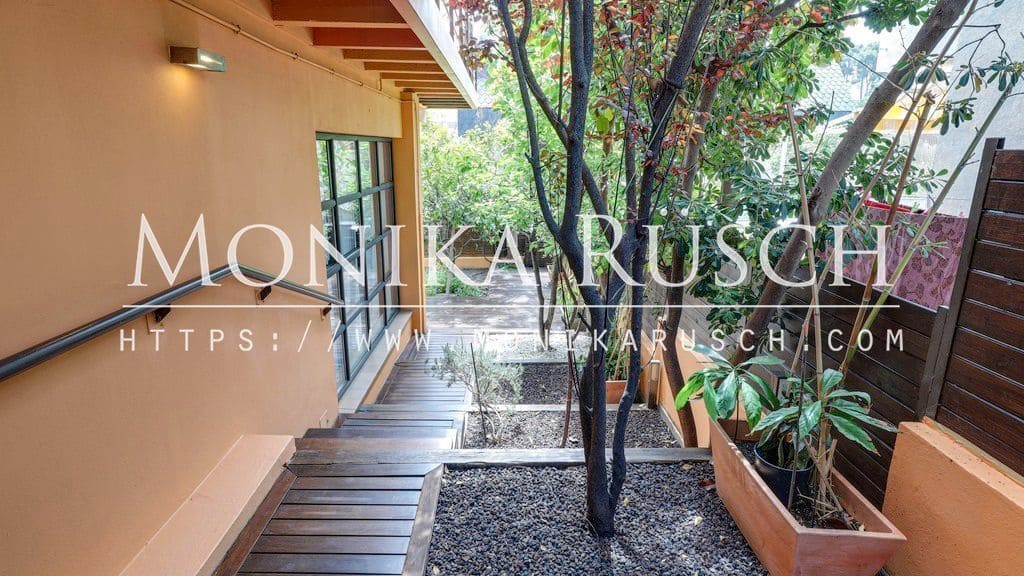 Chalet de 5 habitaciones en Castelldefels en venta con garaje - 1.390.000 € (Ref: 9961950)
