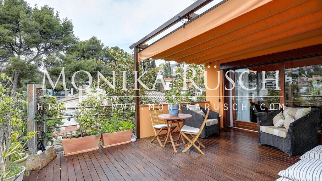 Chalet de 5 habitaciones en Castelldefels en venta con garaje - 1.390.000 € (Ref: 9961950)