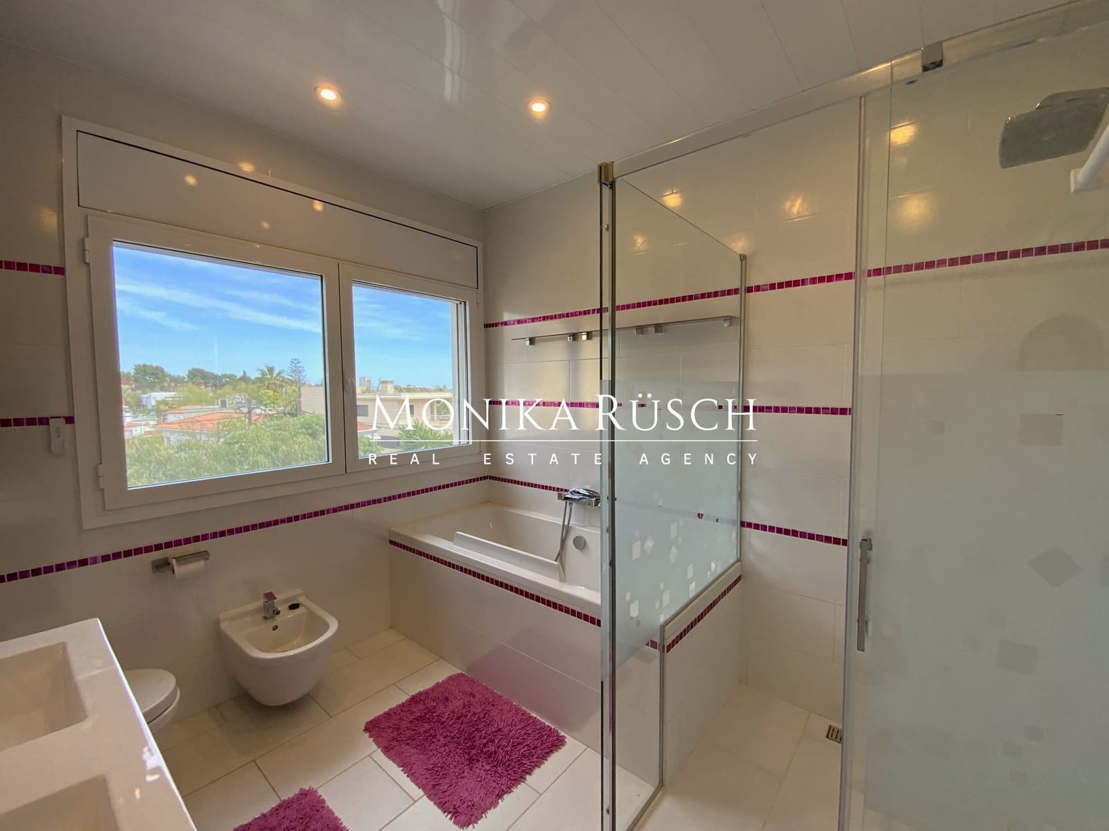 6 slaapkamer Villa te koop in Castelldefels - € 1.600.000 (Ref: 9972831)