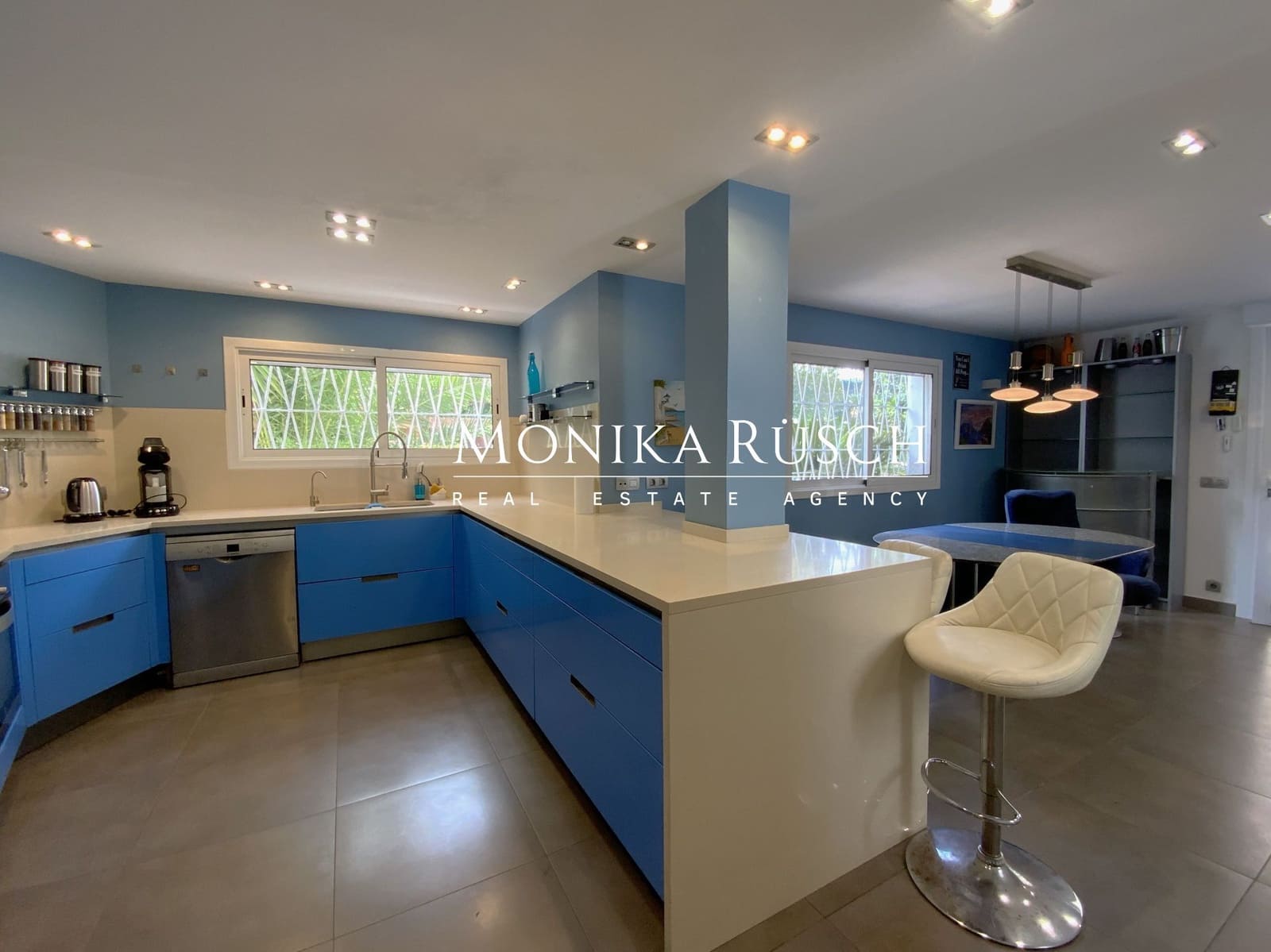 6 slaapkamer Villa te koop in Castelldefels - € 1.600.000 (Ref: 9972831)