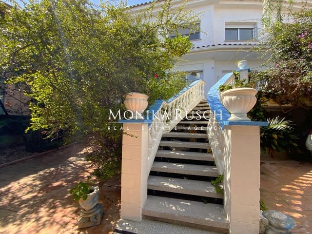 6 soverom Villa til salgs i Castelldefels - € 1 600 000 (Ref: 9972831)
