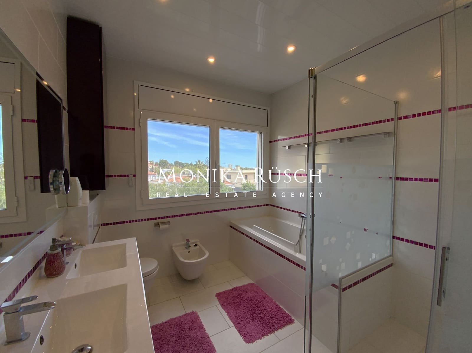 6 slaapkamer Villa te koop in Castelldefels - € 1.600.000 (Ref: 9972831)