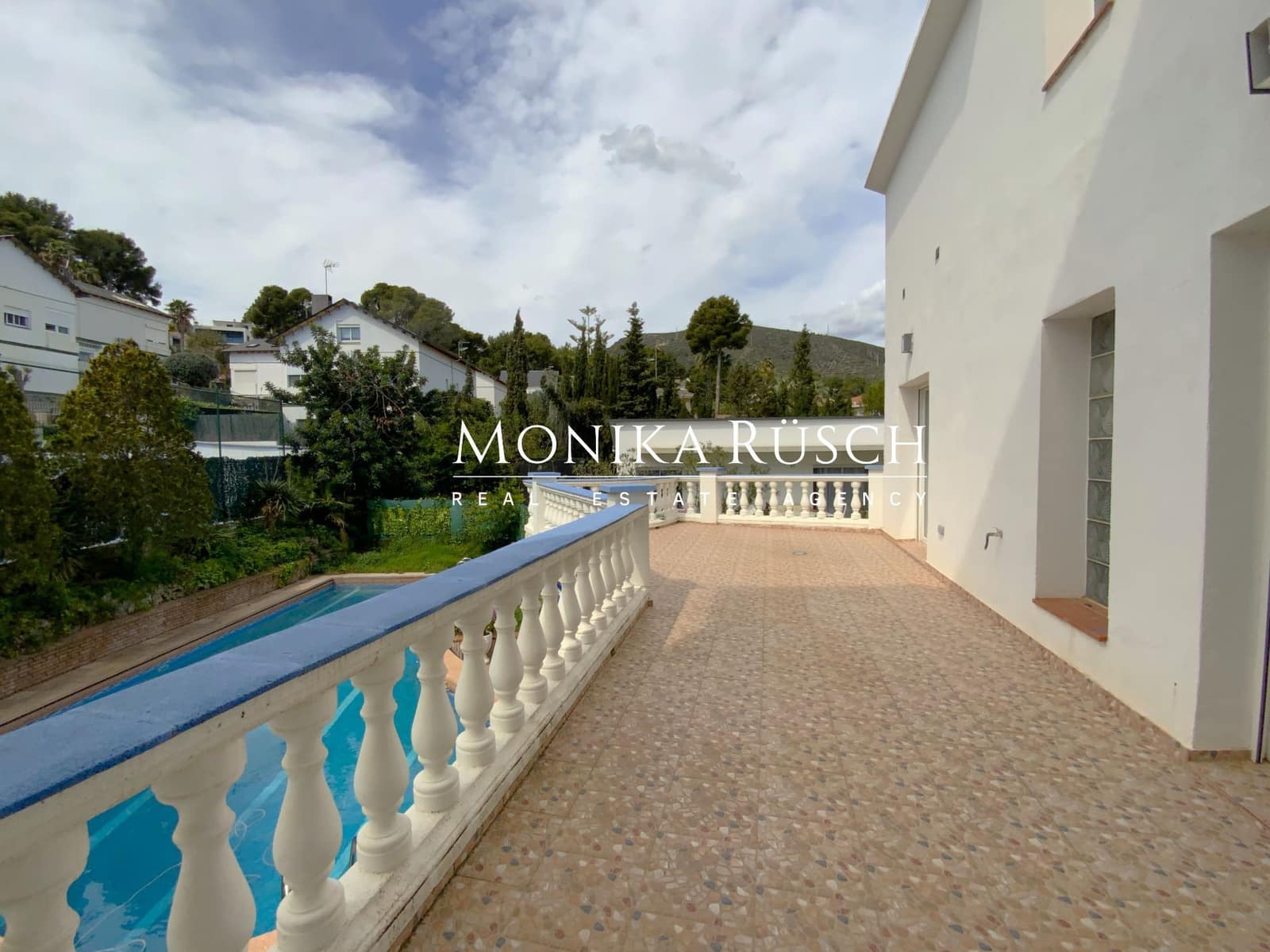 6 slaapkamer Villa te koop in Castelldefels - € 1.600.000 (Ref: 9972831)