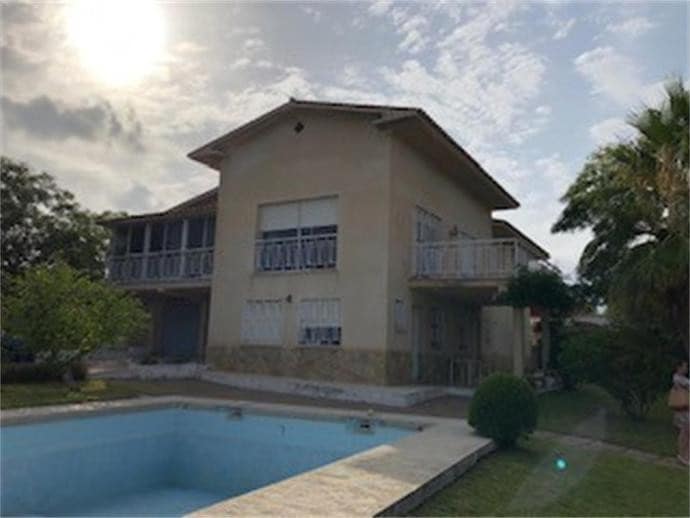 6 sovrum Villa till salu i Nerja med pool - 690 000 € (Ref: 7201669)