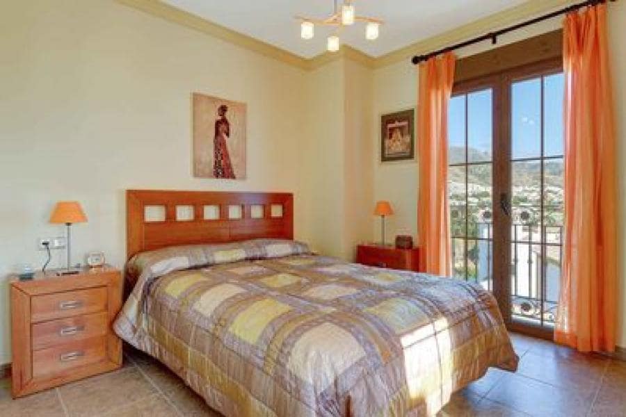 7 bedroom Villa for sale in Nerja with pool - € 784,000 (Ref: 7614274)