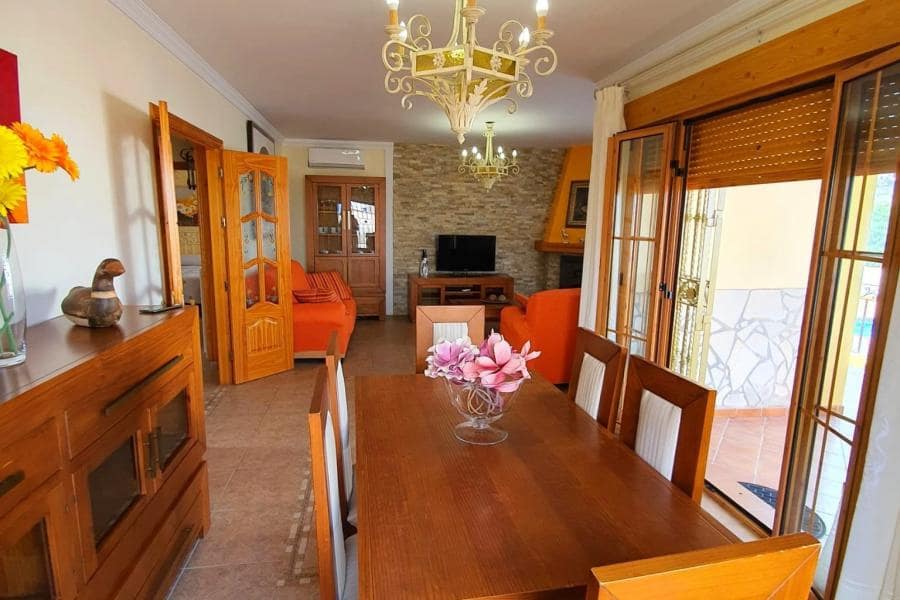 7 bedroom Villa for sale in Nerja with pool - € 784,000 (Ref: 7614274)