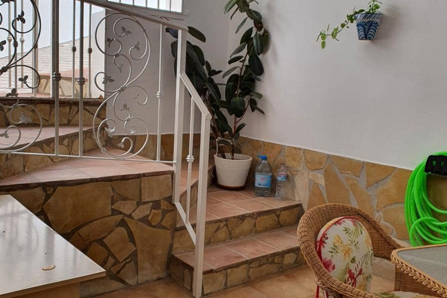 7 bedroom Villa for sale in Nerja with pool - € 784,000 (Ref: 7614274)