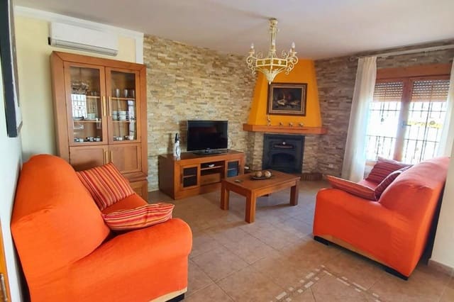 7 bedroom Villa for sale in Nerja with pool - € 784,000 (Ref: 7614274)