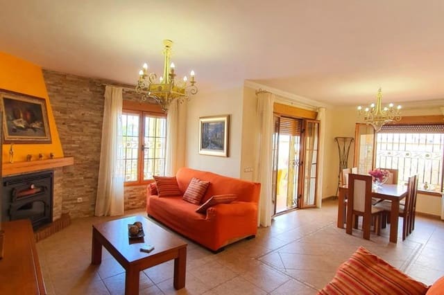 7 bedroom Villa for sale in Nerja with pool - € 784,000 (Ref: 7614274)