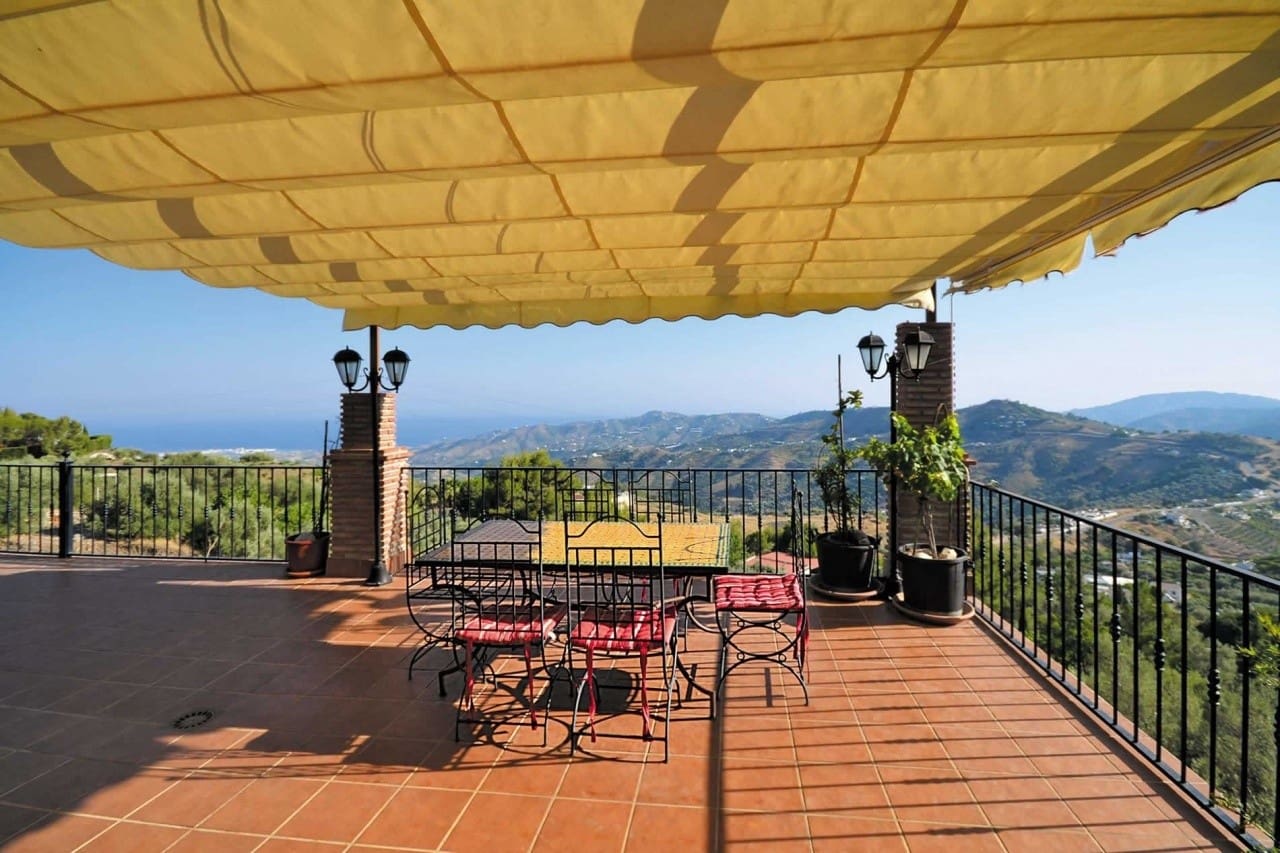 7 soveværelse Villa til salg i Frigiliana med swimmingpool - € 1.250.000 (Ref: 8847402)