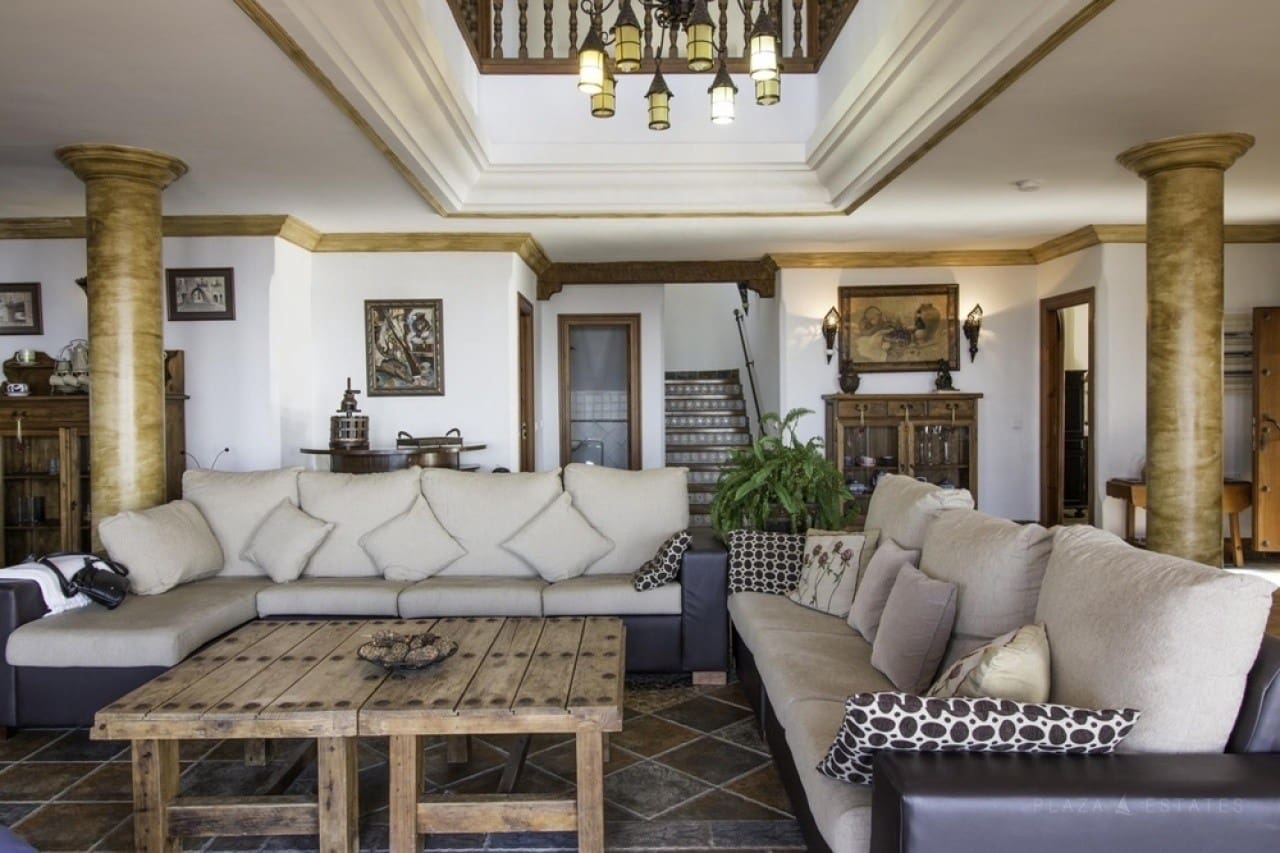 7 soveværelse Villa til salg i Frigiliana med swimmingpool - € 1.250.000 (Ref: 8847402)