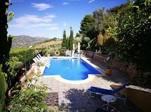 7 soverom Villa til salgs i Frigiliana med svømmebasseng - € 1 250 000 (Ref: 8847402)