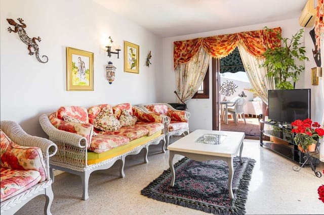 2 bedroom Apartment for sale in Capistrano, Nerja with pool - € 300,000 (Ref: 8847406)