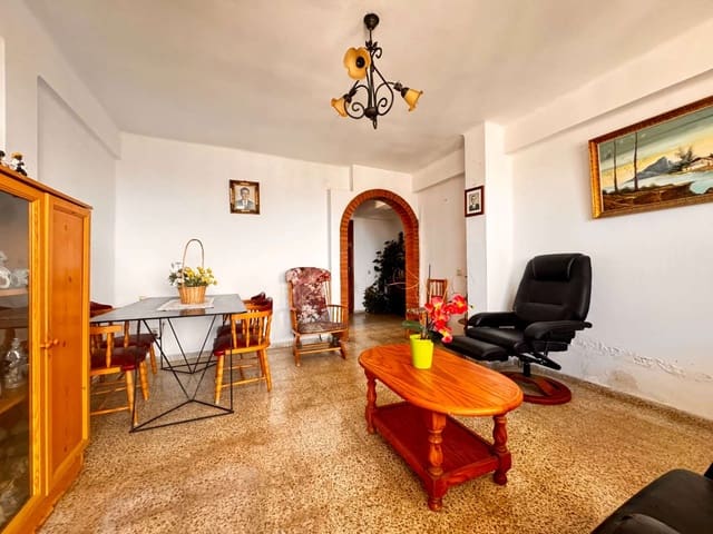Piso de 3 habitaciones en Centro, Nerja en venta - 200.000 € (Ref: 9110065)
