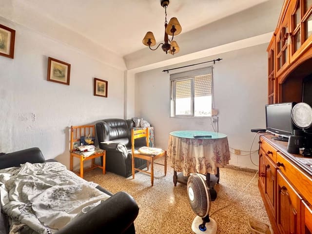 Piso de 3 habitaciones en Centro, Nerja en venta - 200.000 € (Ref: 9110065)
