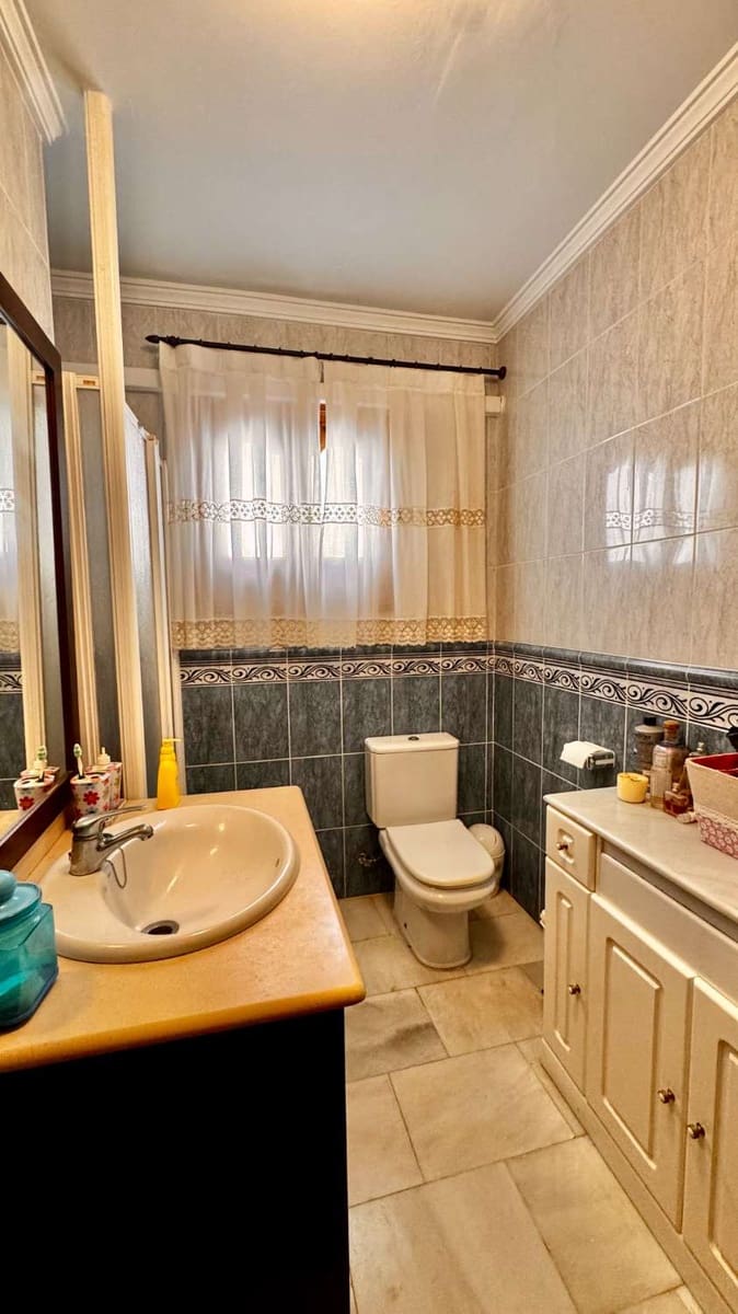 3 soverom Villa til salgs i Nerja med svømmebasseng garasje - € 650 000 (Ref: 9212539)