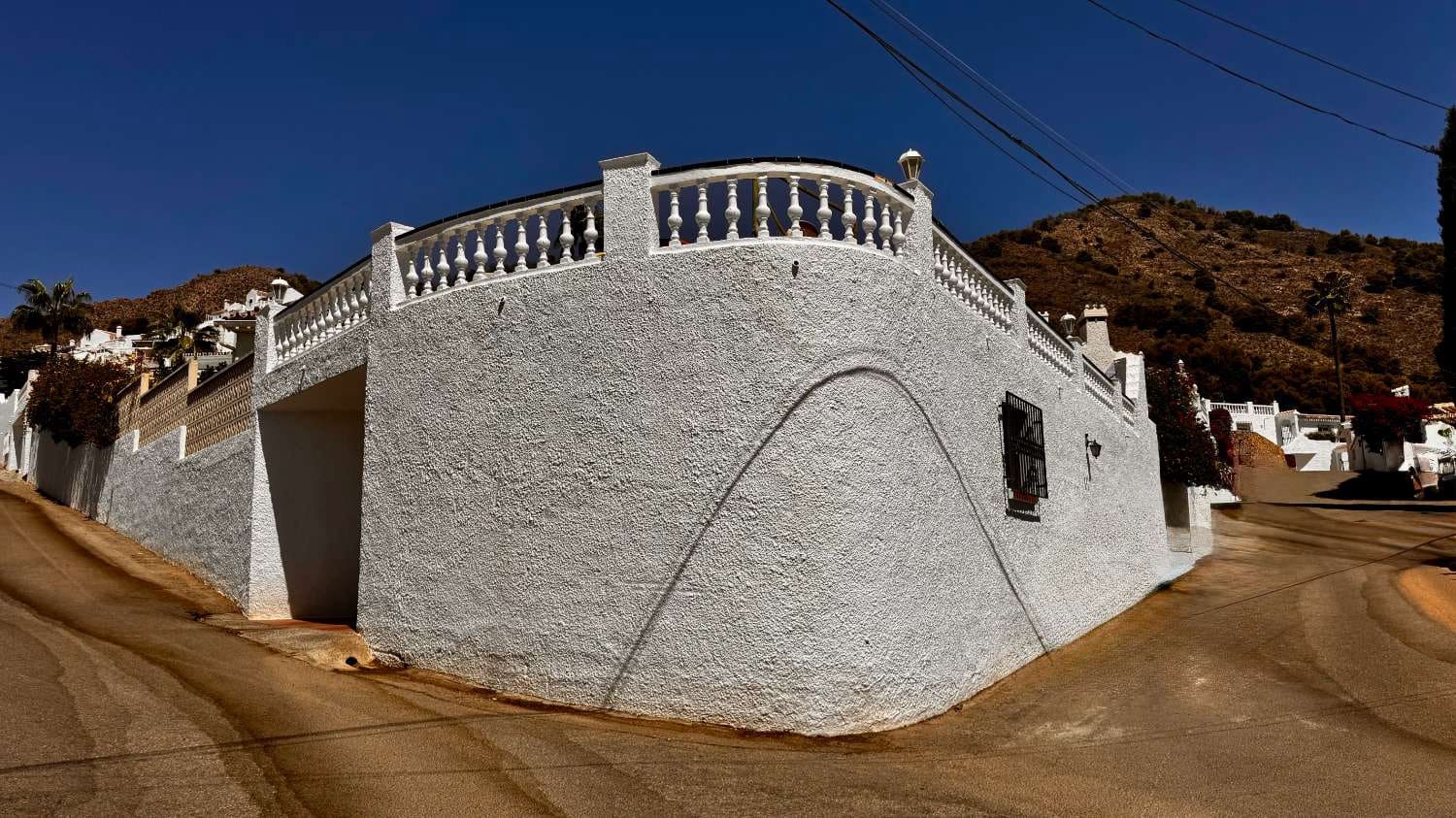 3 soverom Villa til salgs i Nerja med svømmebasseng garasje - € 650 000 (Ref: 9212539)