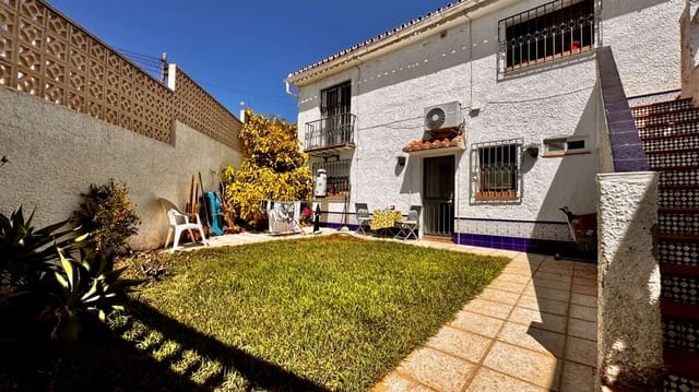 3 bedroom Villa for sale in Capistrano, Nerja with pool garage - € 650,000 (Ref: 9212539)