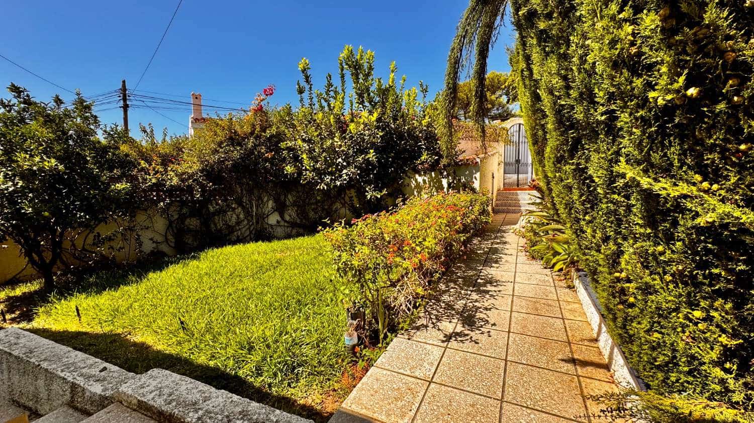 3 soverom Villa til salgs i Nerja med svømmebasseng garasje - € 650 000 (Ref: 9212539)