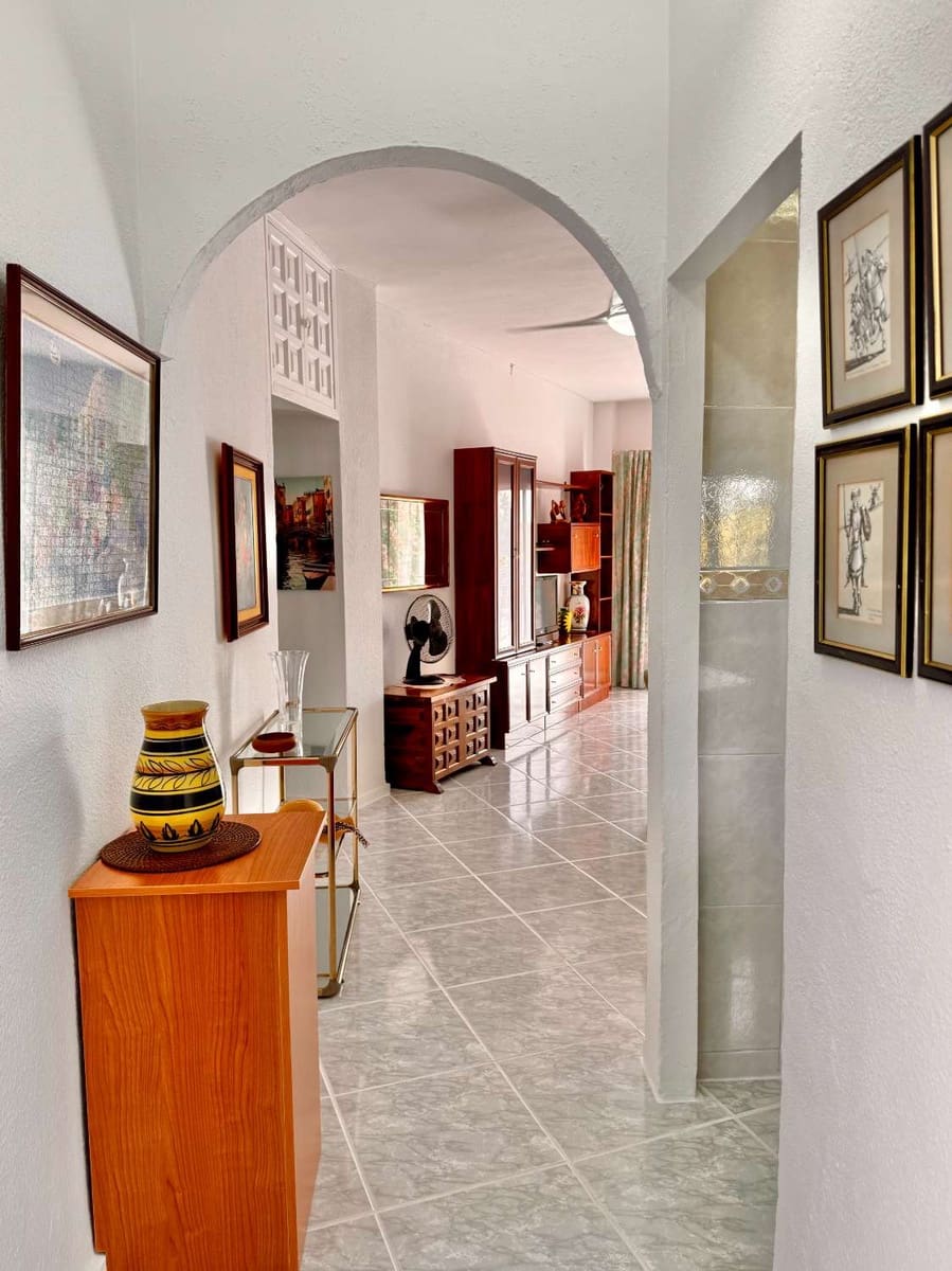 2 soveværelse Lejlighed til leje i Nerja med swimmingpool garage - € 1.000 (Ref: 9242709)