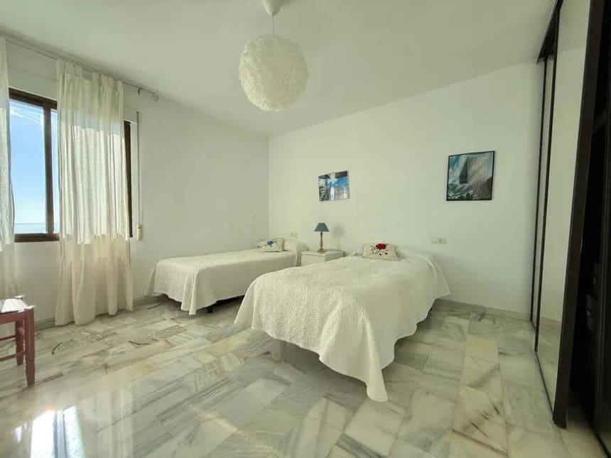 3 soveværelse Lejlighed til salg i Torrox med garage - € 920.000 (Ref: 9272113)