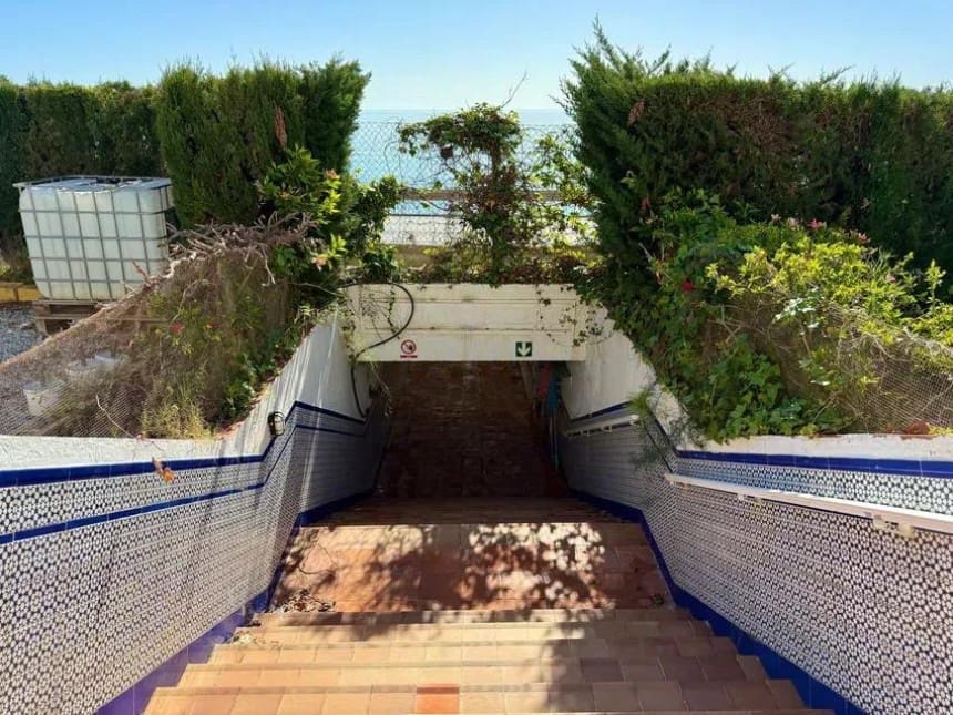 3 soveværelse Lejlighed til salg i Torrox med garage - € 920.000 (Ref: 9272113)