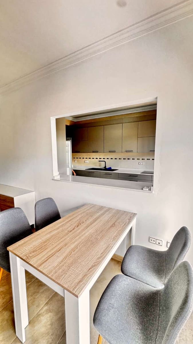 3 bedroom Flat for rent in Frigiliana - € 1,300 (Ref: 9284919)