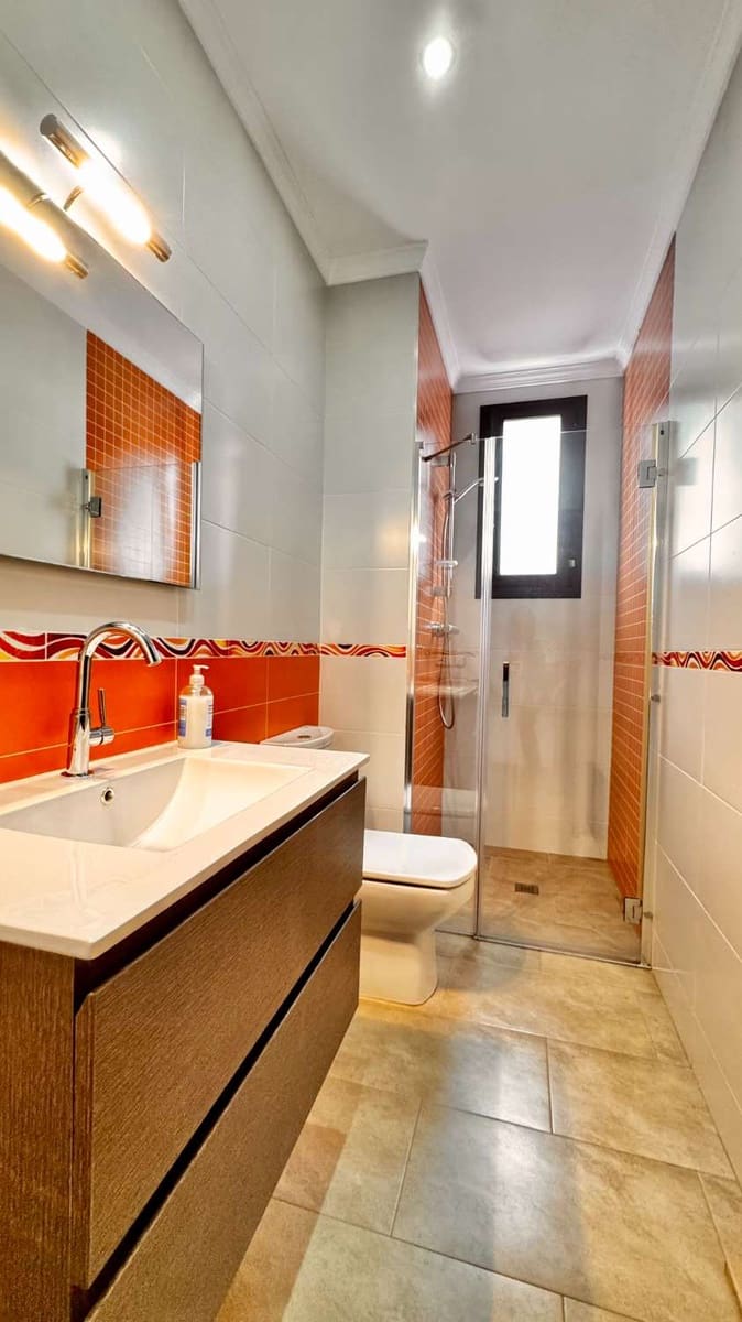 3 bedroom Flat for rent in Frigiliana - € 1,300 (Ref: 9284919)