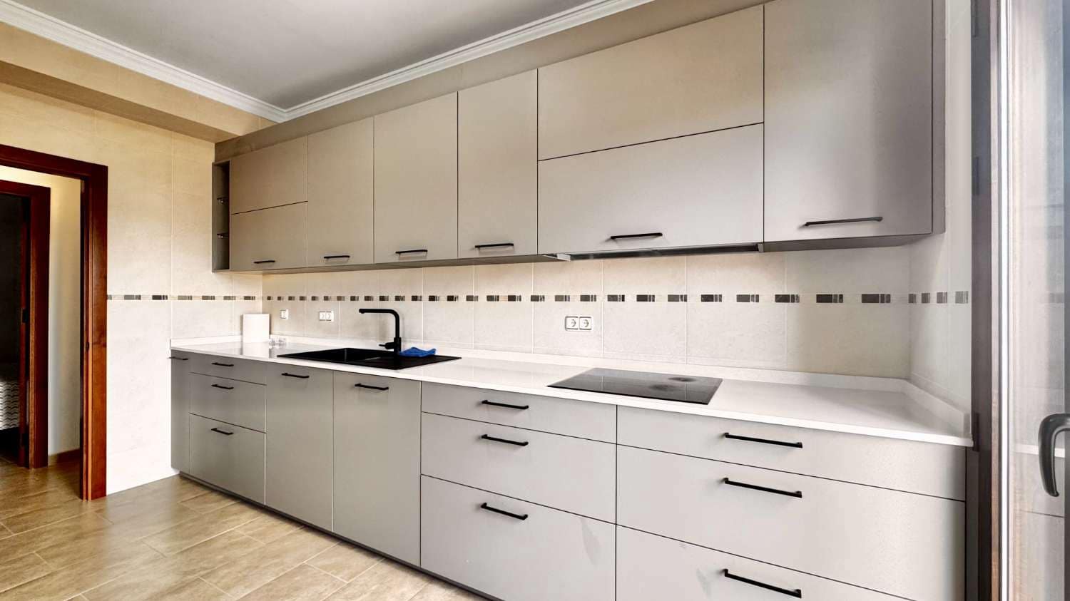 3 bedroom Flat for rent in Frigiliana - € 1,300 (Ref: 9284919)