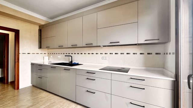 3 soveværelse Lejlighed til leje i Frigiliana - € 1.300 (Ref: 9284919)