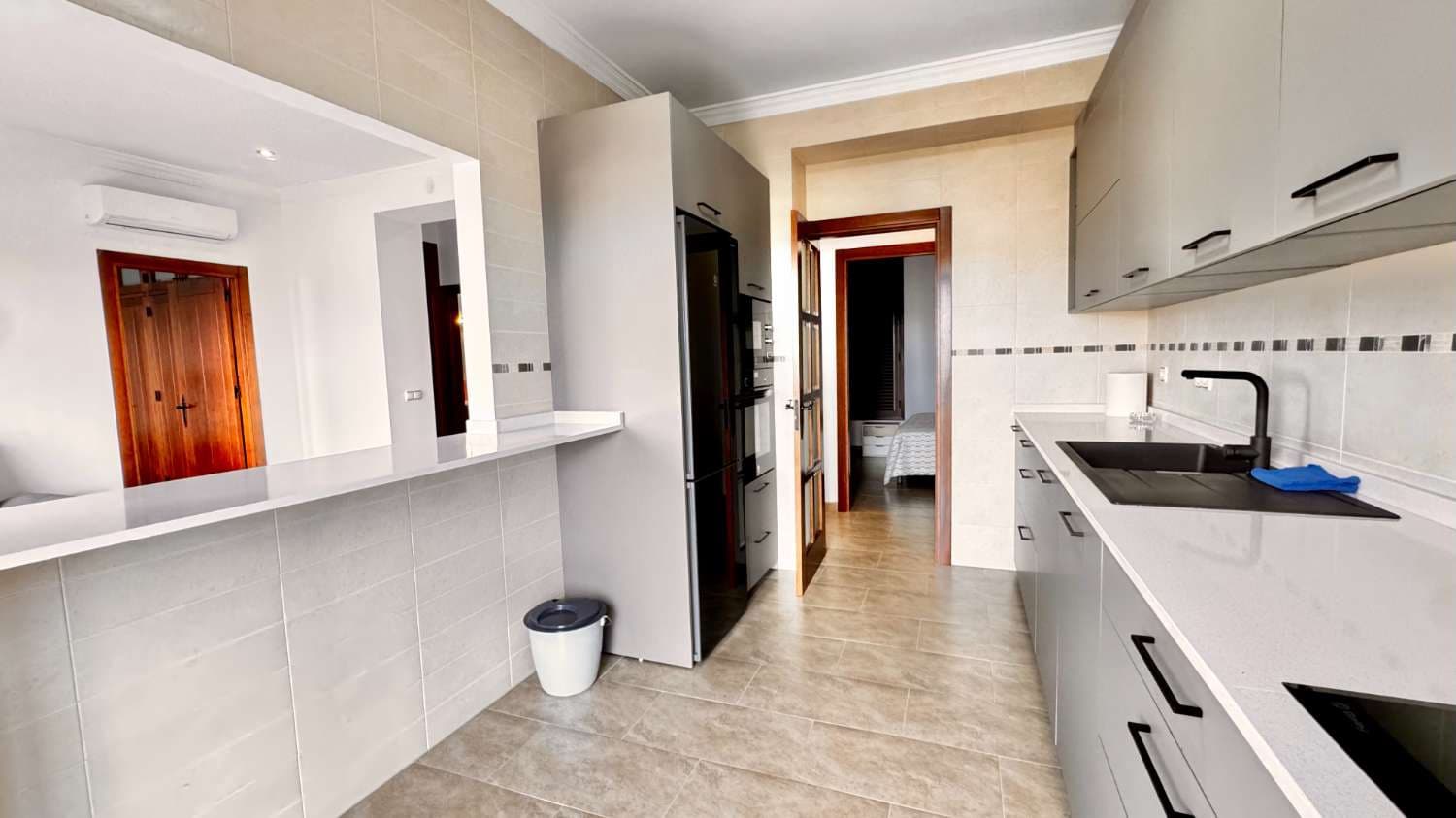 3 bedroom Flat for rent in Frigiliana - € 1,300 (Ref: 9284919)