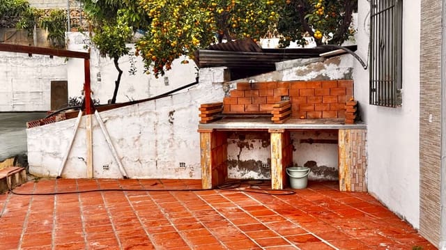 4 sypialnia Willa do wynajęcia w Avda Pescia - Ctra de Frigiliana, Nerja z basenem - 1 800 € (Ref: 9300525)