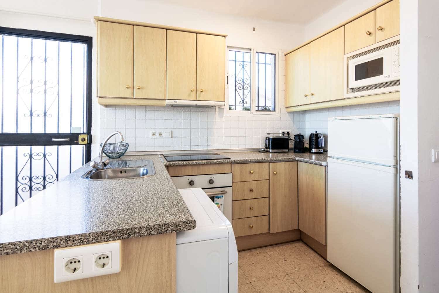 1 chambre Appartement à vendre à Nerja avec piscine - 250 000 € (Ref: 9358909)