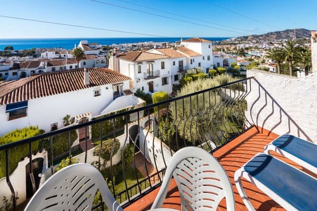 1 bedroom Apartment for sale in Capistrano, Nerja with pool - € 250,000 (Ref: 9358909)