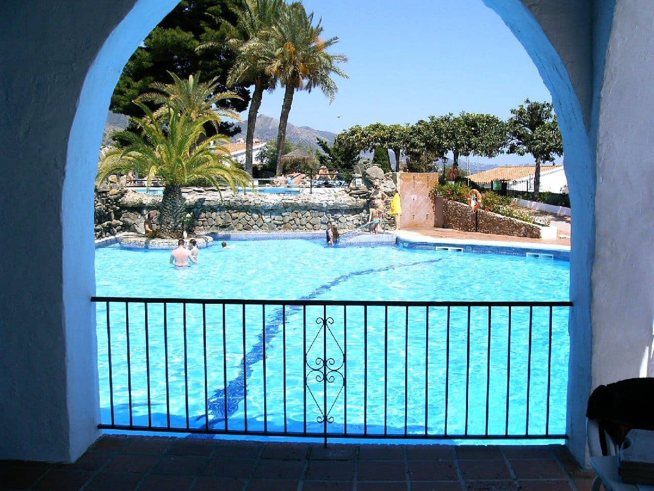 1 chambre Appartement à vendre à Nerja avec piscine - 250 000 € (Ref: 9358909)